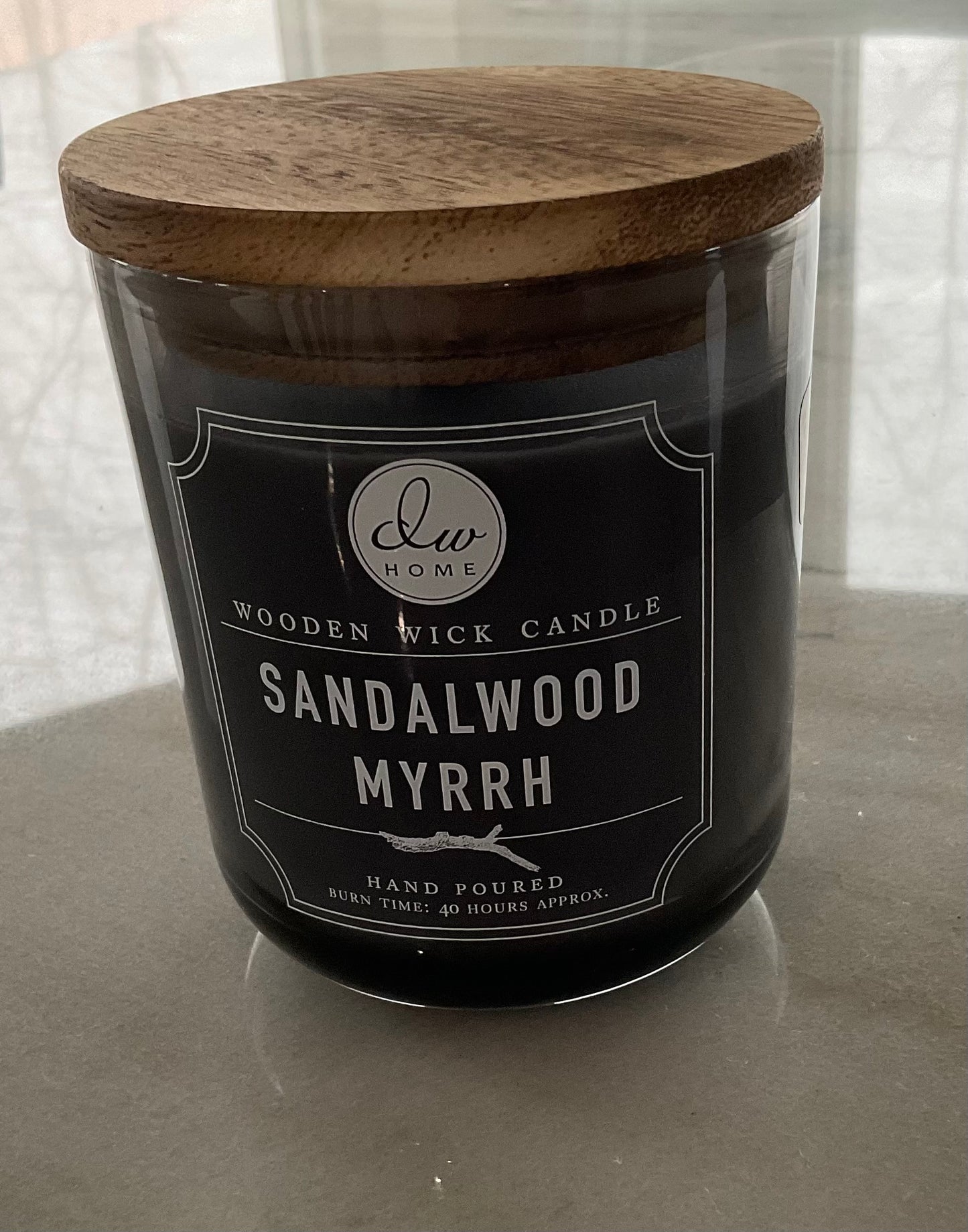 scented candle with customized lid